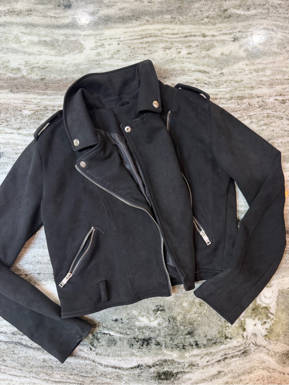 Black Suede Moto Jacket
Women’s Medium